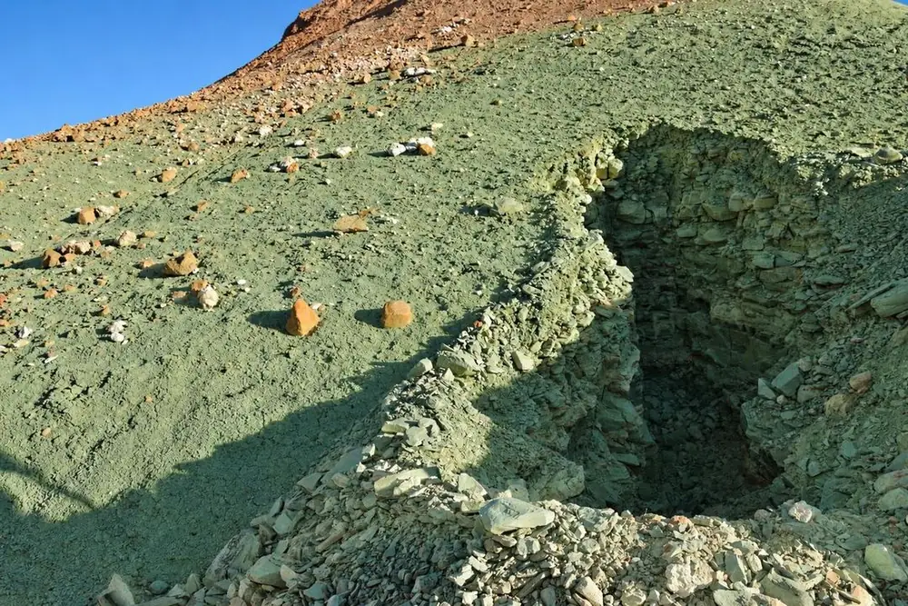 Carrière d'argile verte du Maroc au pied du Haut Atlas